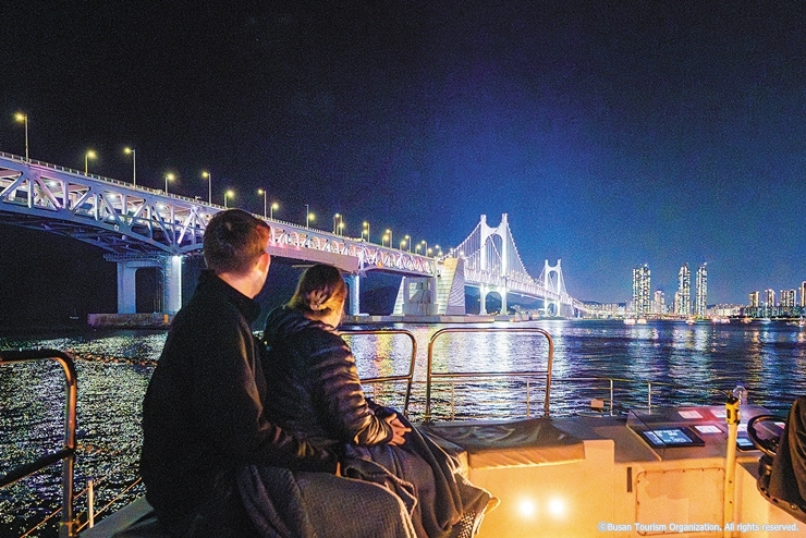 4-5-3 별바다부산 디너 크루즈A_부산관광공사_cw12